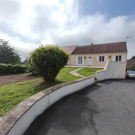 Holiday home Spacious House Near Disneyland Monthyon